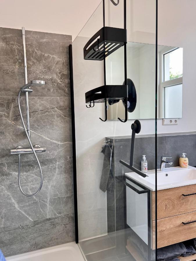 Exklusives City-Apartment Im Herzen Oldenburgs Mit Balkon Und Parkplatz A36 外观 照片