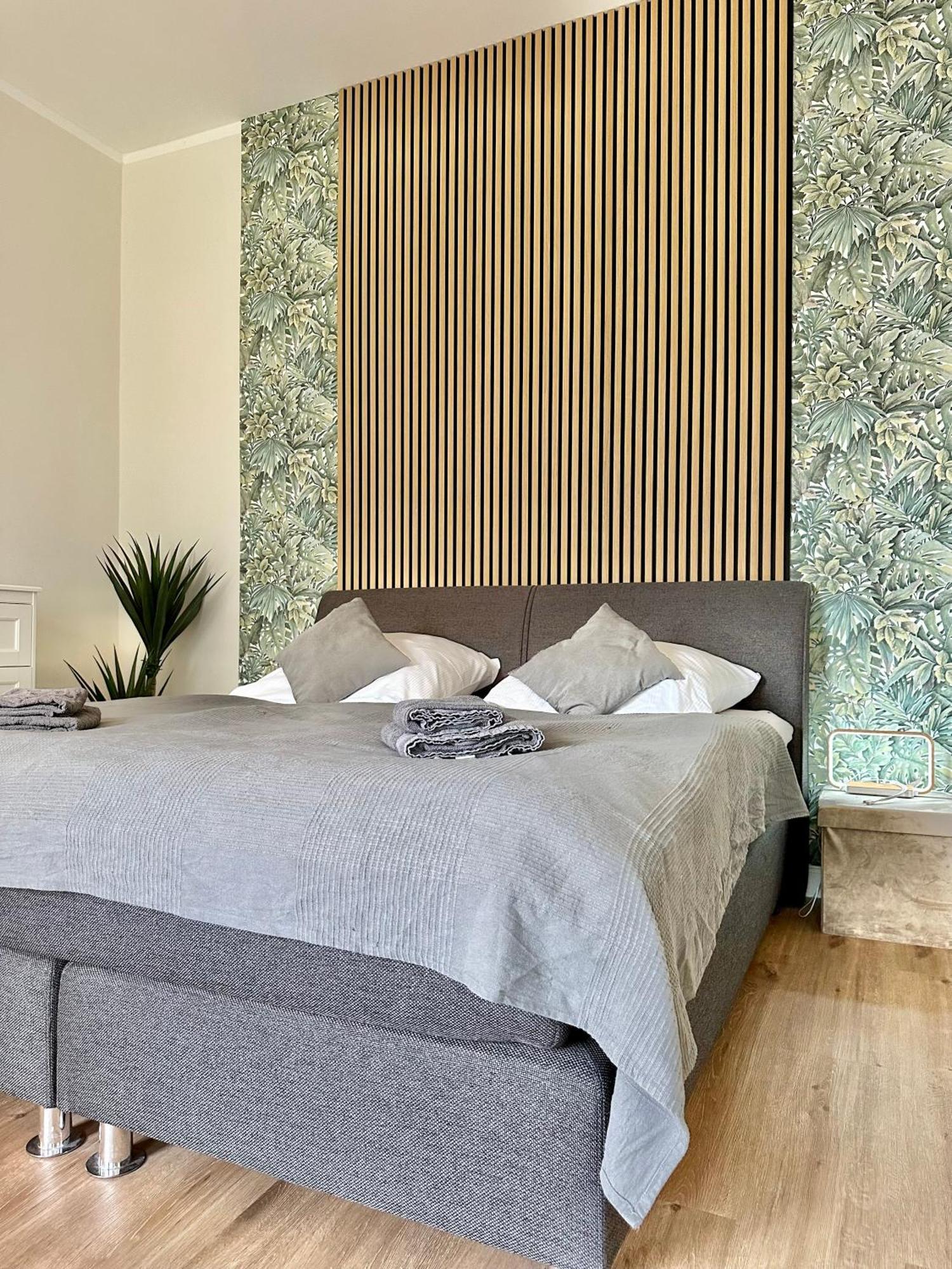 Exklusives City-Apartment Im Herzen Oldenburgs Mit Balkon Und Parkplatz A36 外观 照片