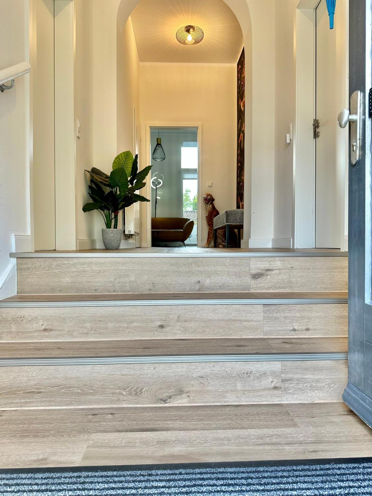 Exklusives City-Apartment Im Herzen Oldenburgs Mit Balkon Und Parkplatz A36 外观 照片