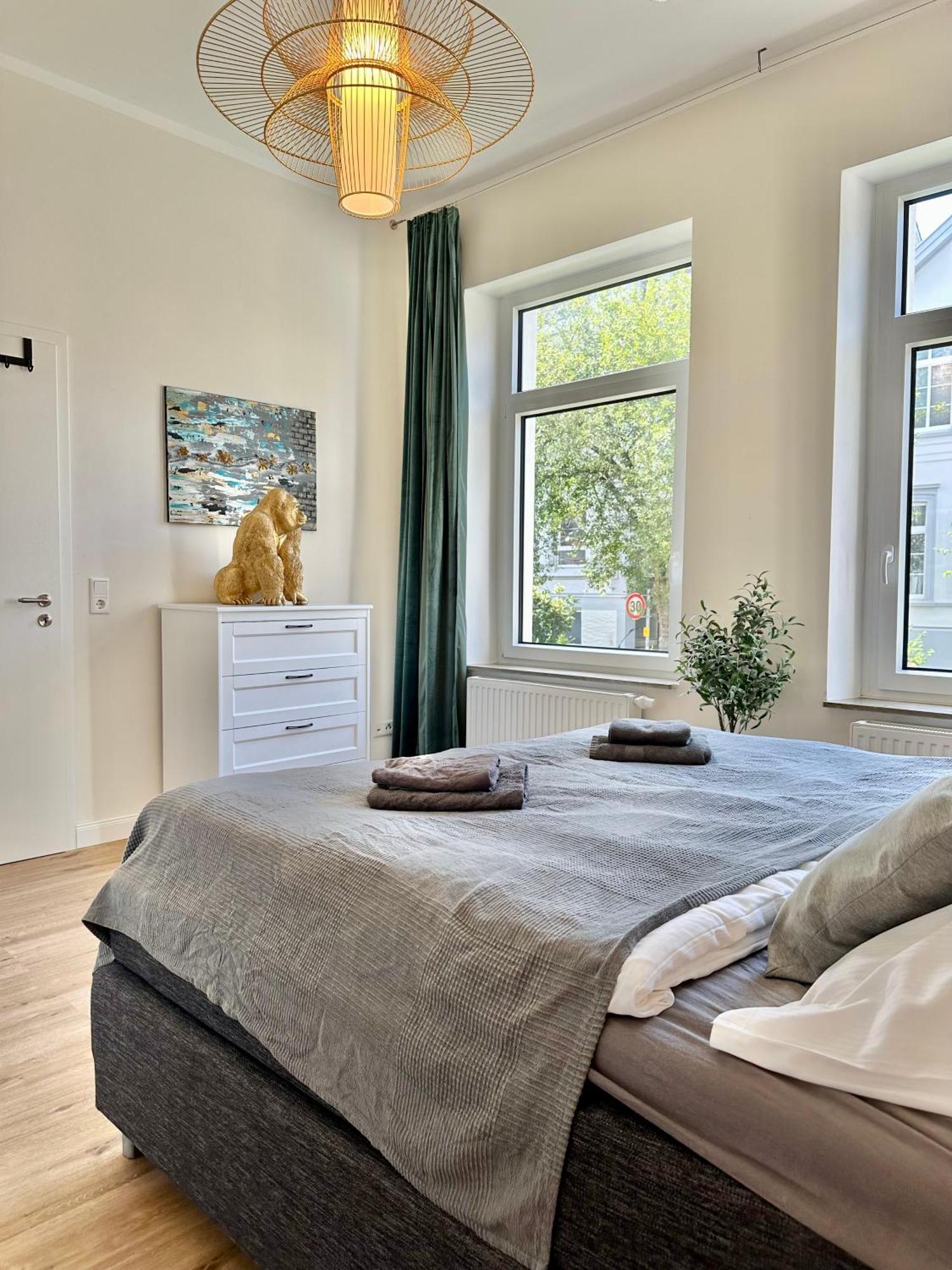 Exklusives City-Apartment Im Herzen Oldenburgs Mit Balkon Und Parkplatz A36 外观 照片